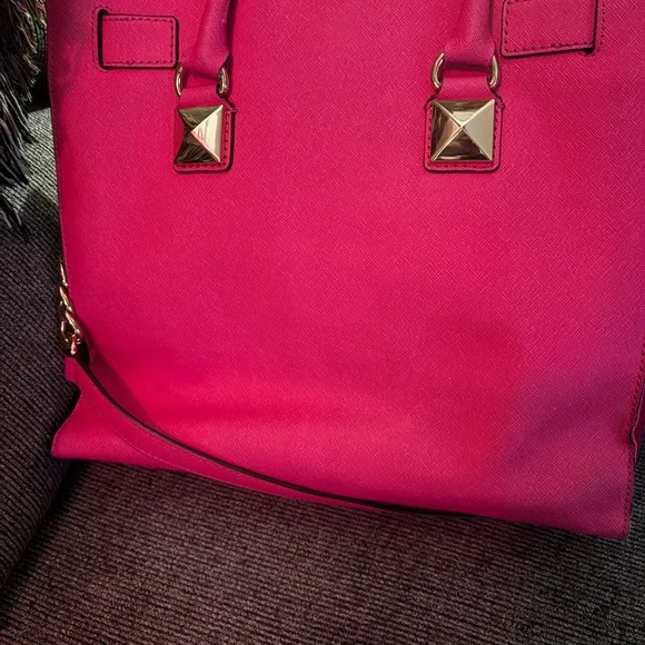 Michael Kors Pink Studded Shoulder Bag - Picture 2 of 3